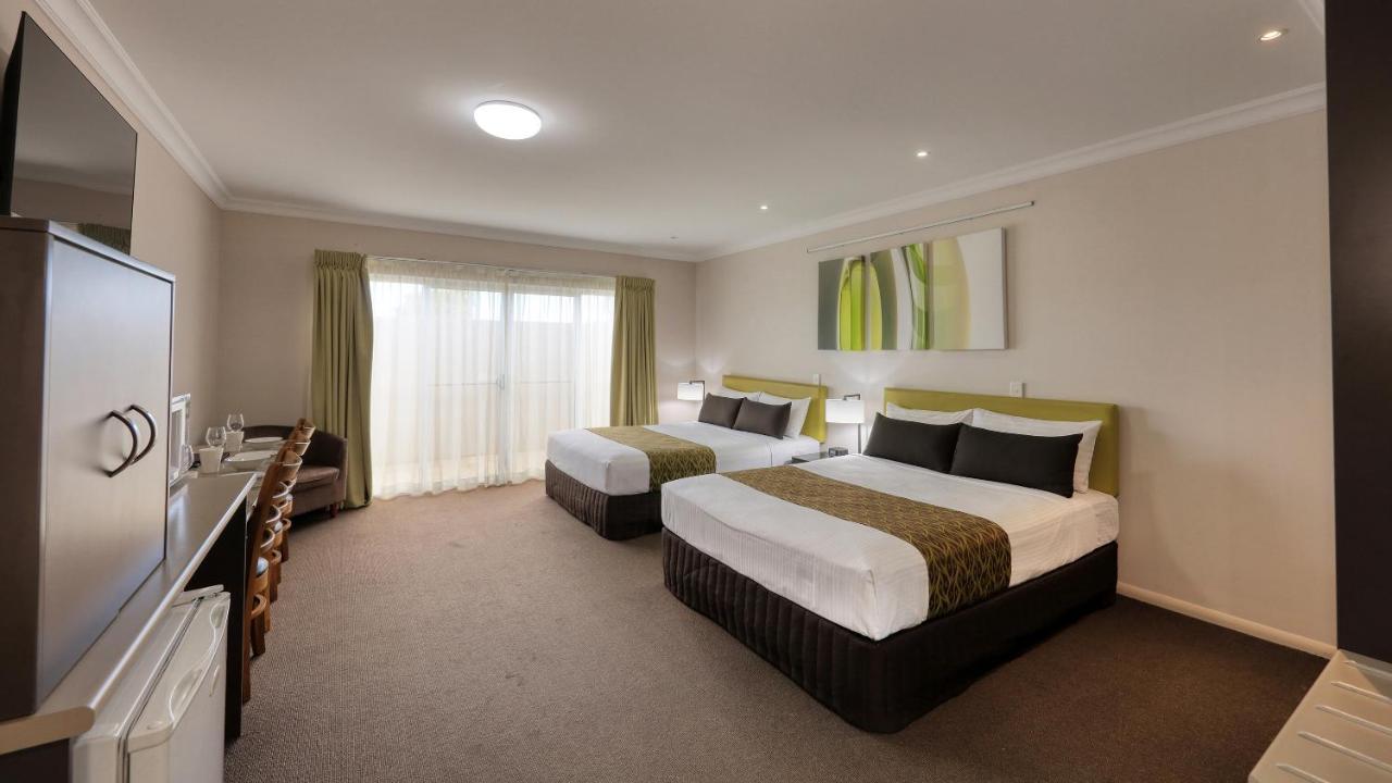 Drovers Motor Inn Dalby Bagian luar foto