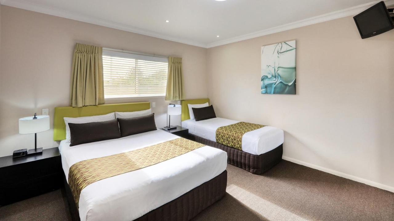 Drovers Motor Inn Dalby Bagian luar foto