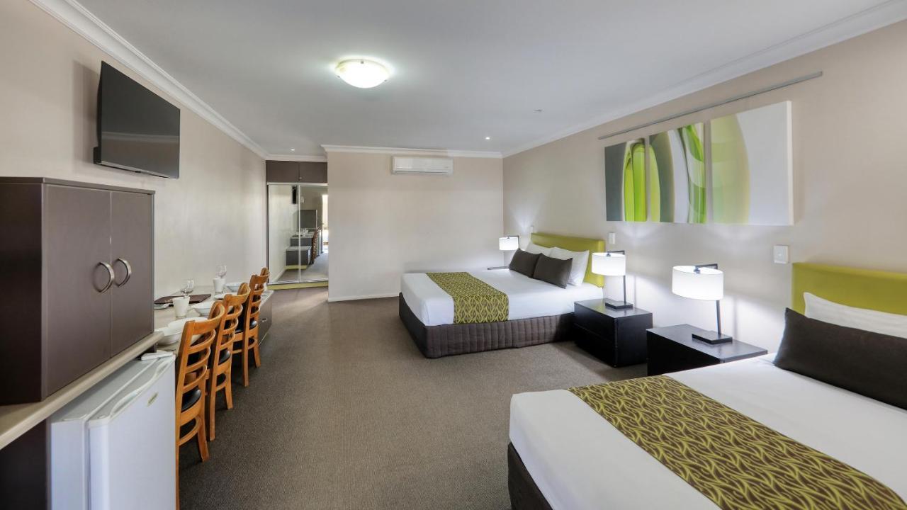 Drovers Motor Inn Dalby Bagian luar foto