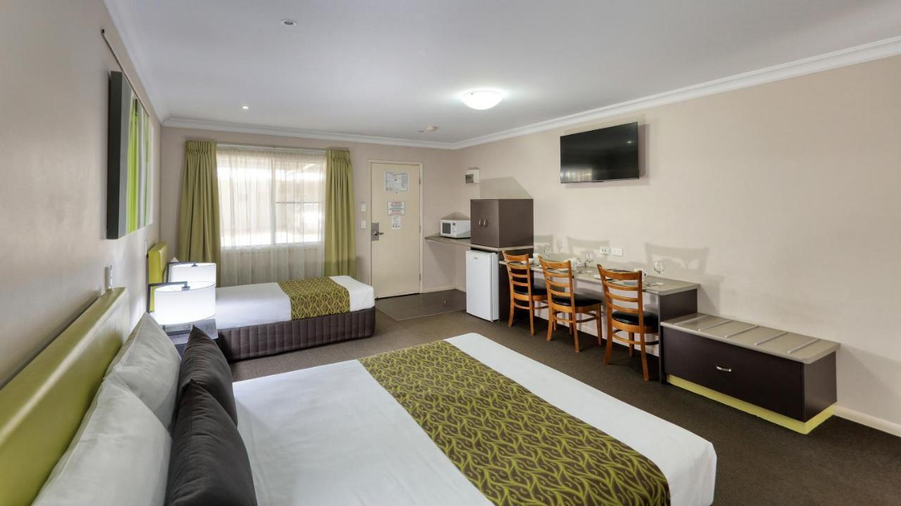 Drovers Motor Inn Dalby Bagian luar foto