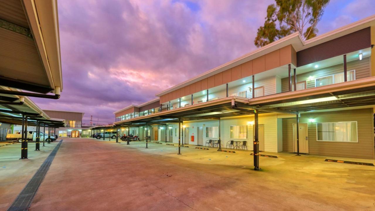 Drovers Motor Inn Dalby Bagian luar foto