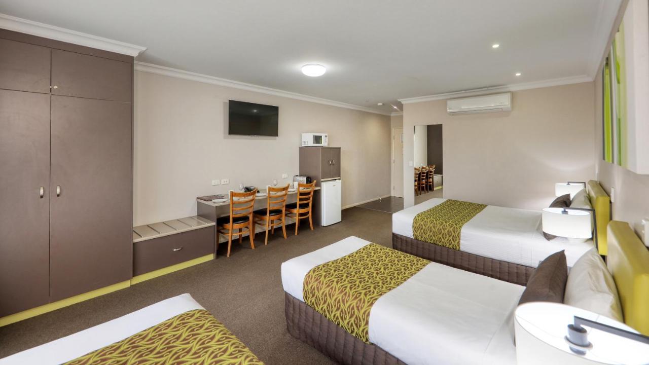 Drovers Motor Inn Dalby Bagian luar foto