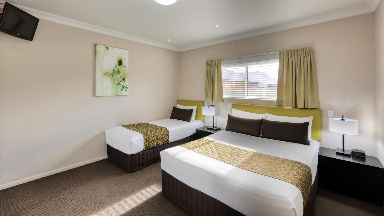 Drovers Motor Inn Dalby Bagian luar foto